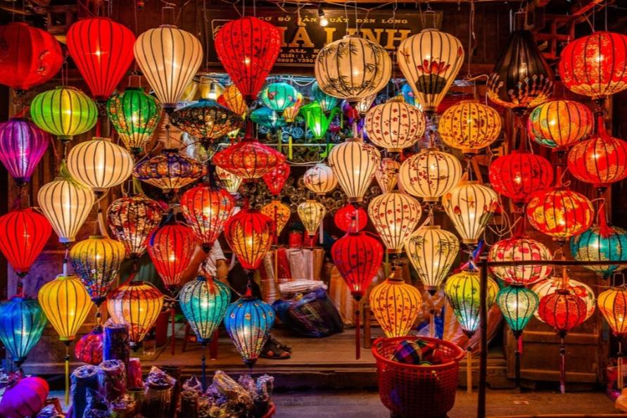Lanterns lit across Hoi An Ancient Town